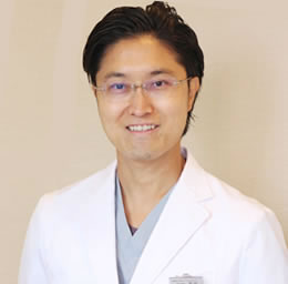 インプラント歯科医師